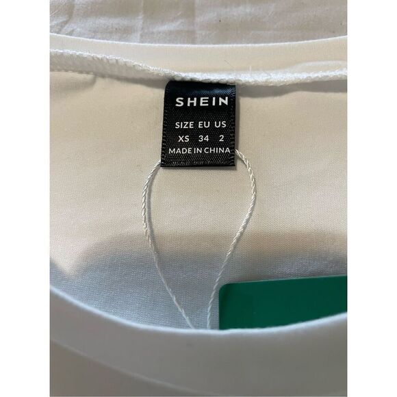 Crop t-shirt by Shein - Picture 3 of 7